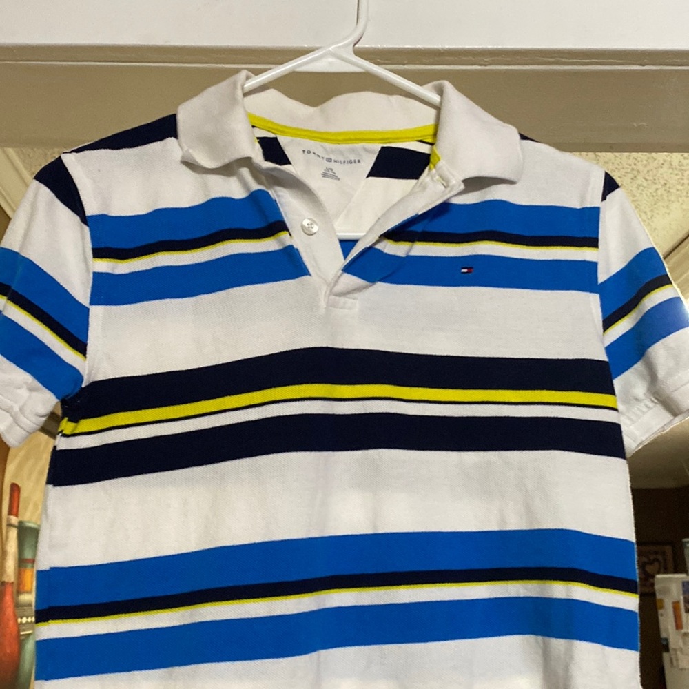 Tommy Hilfiger youth large